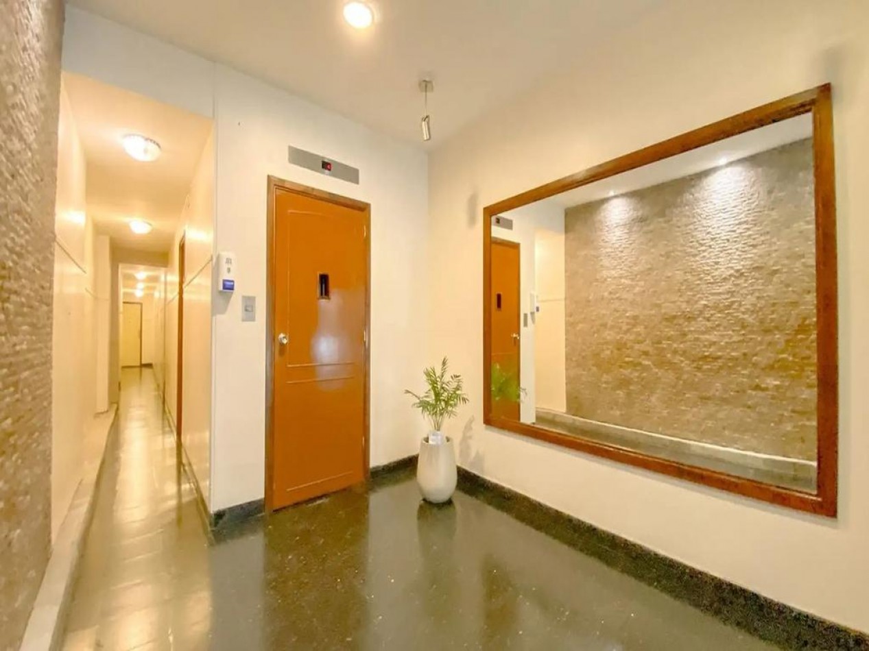 Departamento de 3 ambientes en ubicacion inmejorable - A solo 100 metros del mar