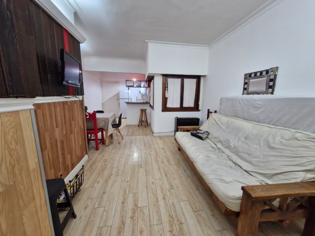 DEPARTAMENTO 2 AMBIENTES AMPLIOS - ALQUILER ESTUDIANTE (MARZO A DICIEMBRE)