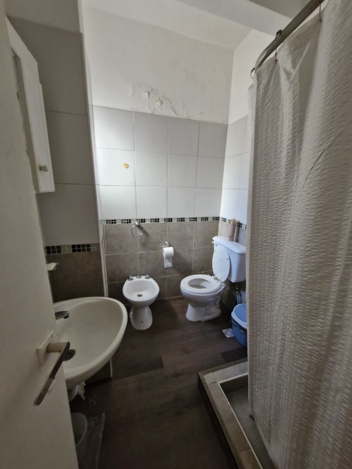 DEPARTAMENTO 2 AMBIENTES AMPLIOS - ALQUILER ESTUDIANTE (MARZO A DICIEMBRE)