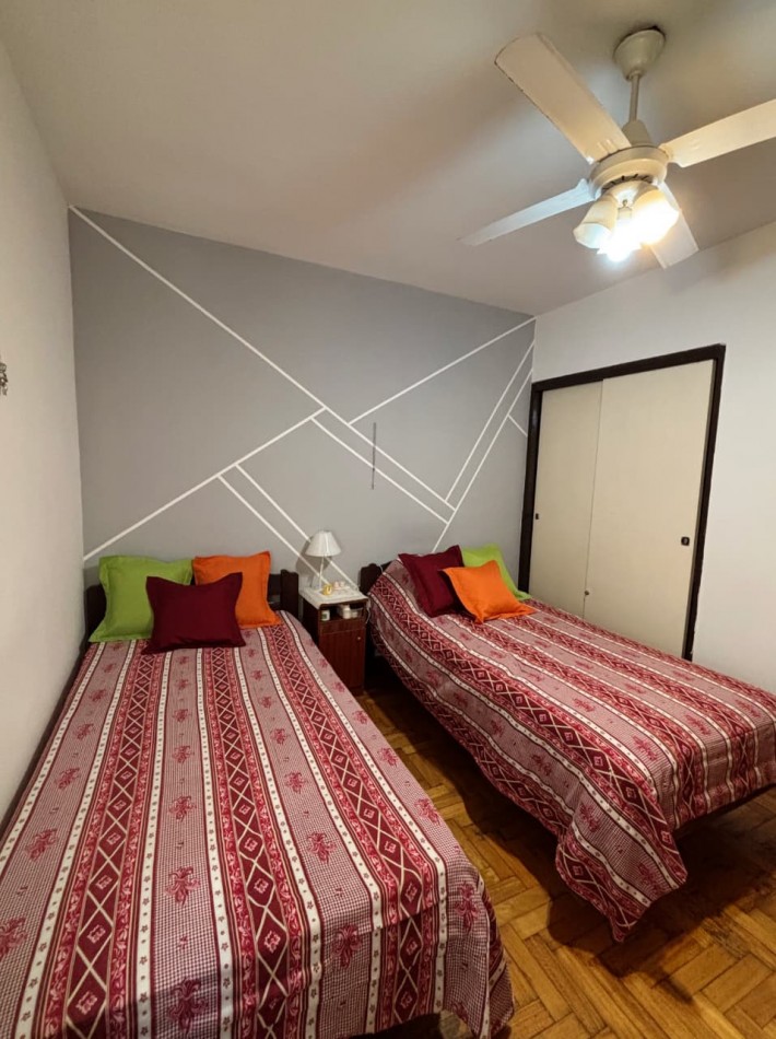 DEPARTAMENTO DE 2 AMBIENTES CON BALCON A LA CALLE EN ZONA ALDREY