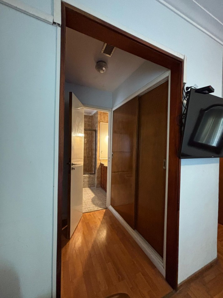 CHALET 7 AMBIENTES EN PUNTA MOGOTES A 100 METROS DEL MAR