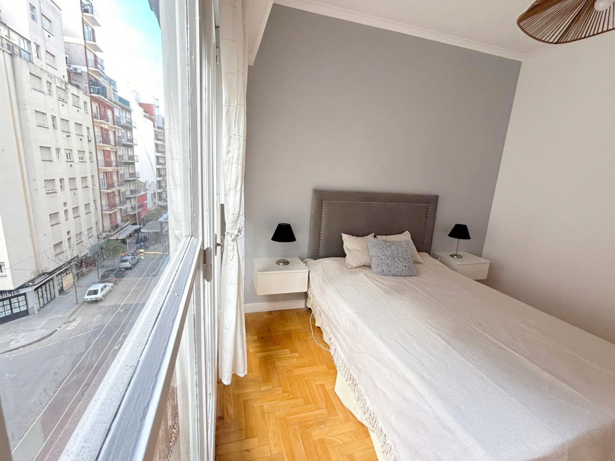 DEPARTAMENTO 2 AMBIENTES AL FRENTE CON BALCON FRANCES EN EL CENTRO
