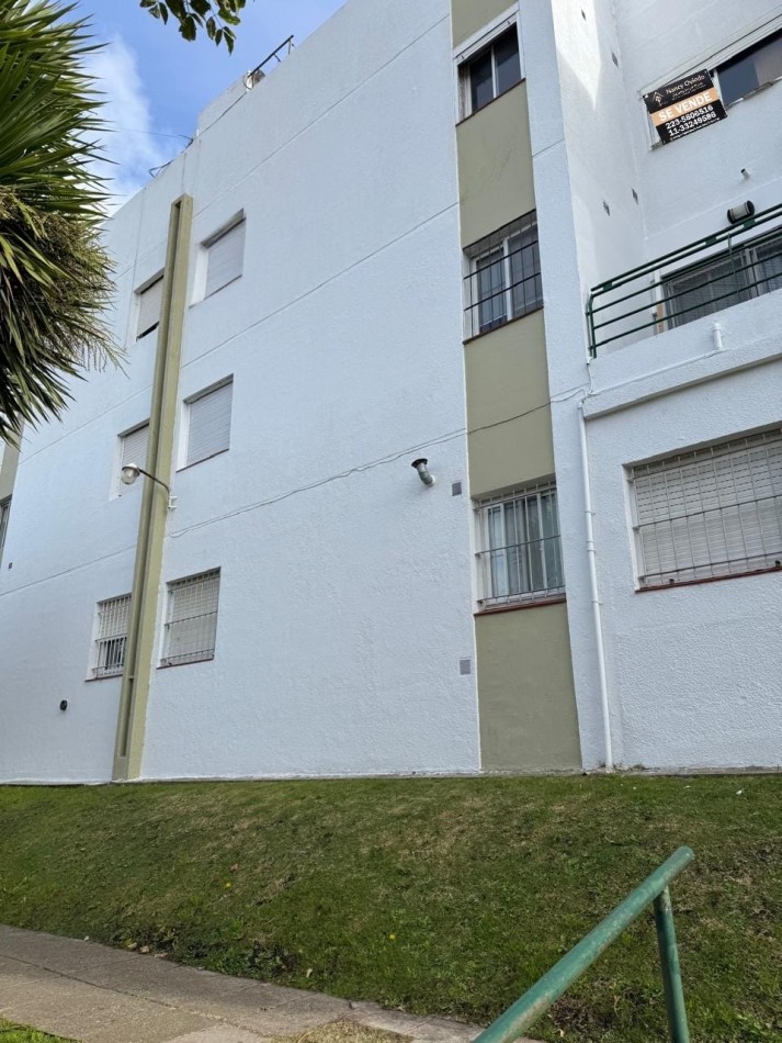 DEPARTAMENTO 3 AMBIENTES EN 2DO. PISO POR ESCALERA EN SAN CARLOS