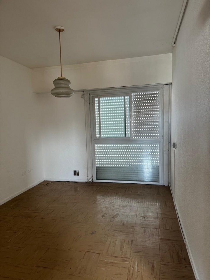 DEPARTAMENTO 3 AMBIENTES EN 2DO. PISO POR ESCALERA EN SAN CARLOS