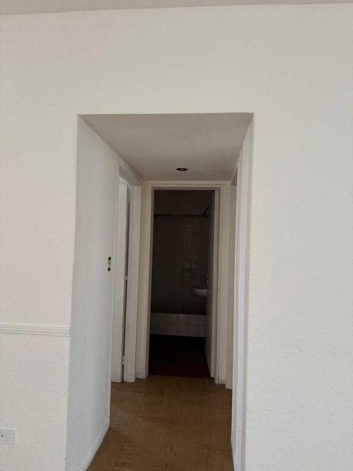 DEPARTAMENTO 3 AMBIENTES EN 2DO. PISO POR ESCALERA EN SAN CARLOS