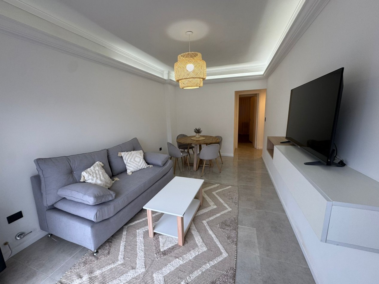 DEPARTAMENTO 2 AMBIENTES CON BALCON FRENTE AL HOTEL PROVINCIAL