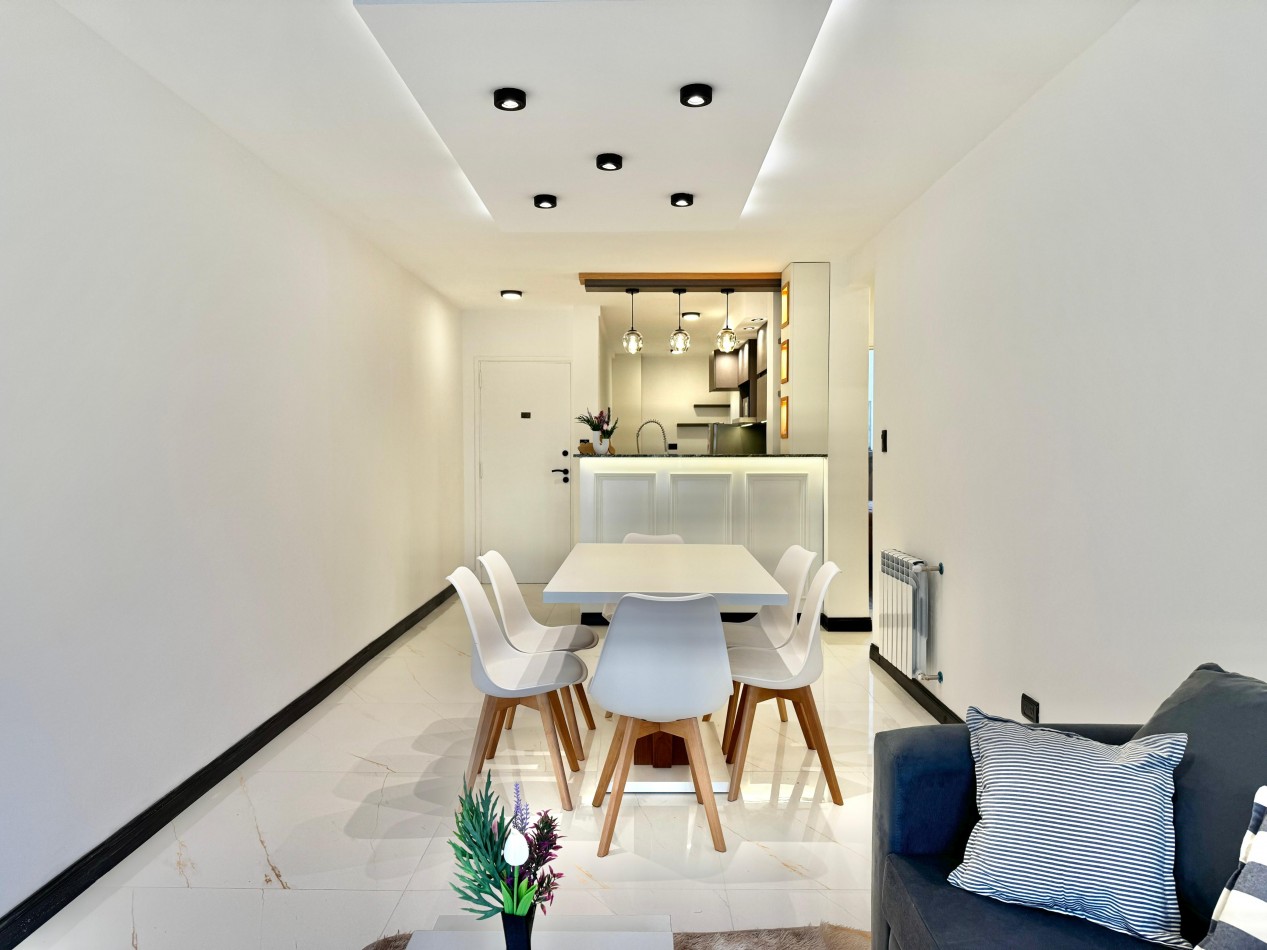 DEPARTAMENTO 3 AMBIENTES EXTERNO CON BALCON A LA CALLE EN PLAZA MITRE