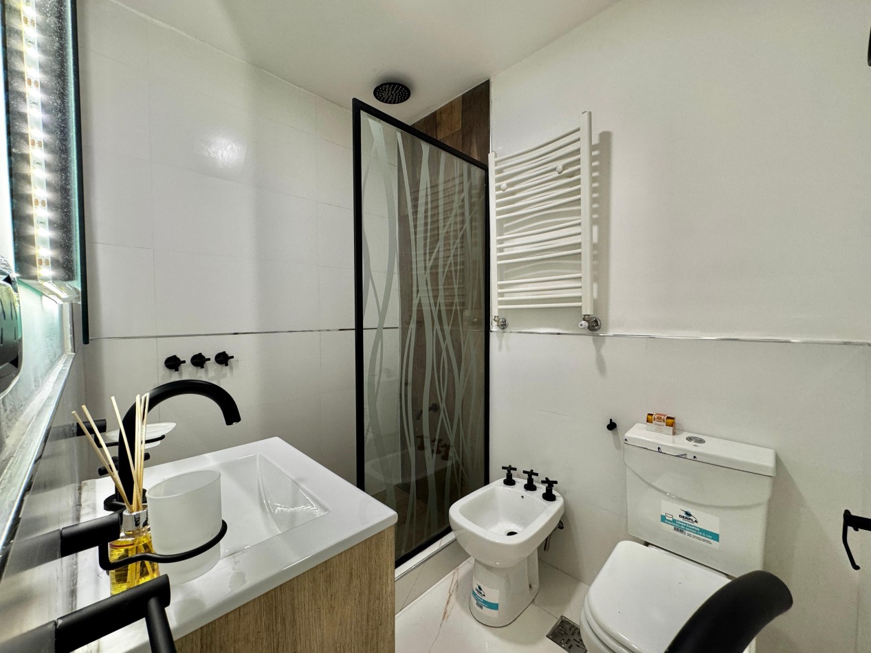 DEPARTAMENTO 3 AMBIENTES EXTERNO CON BALCON A LA CALLE EN PLAZA MITRE
